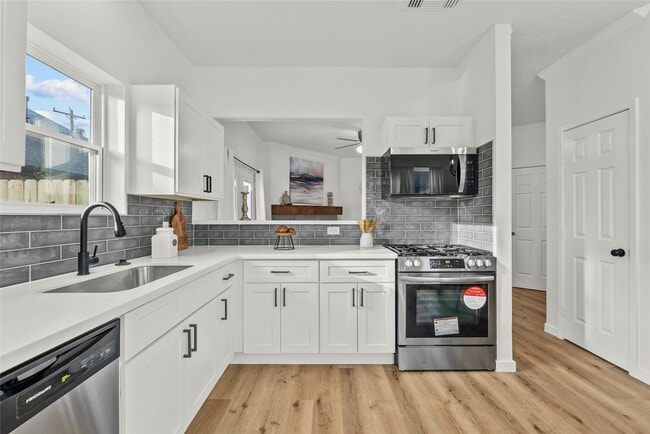 Foto del edificio - 617 Prairie Ln