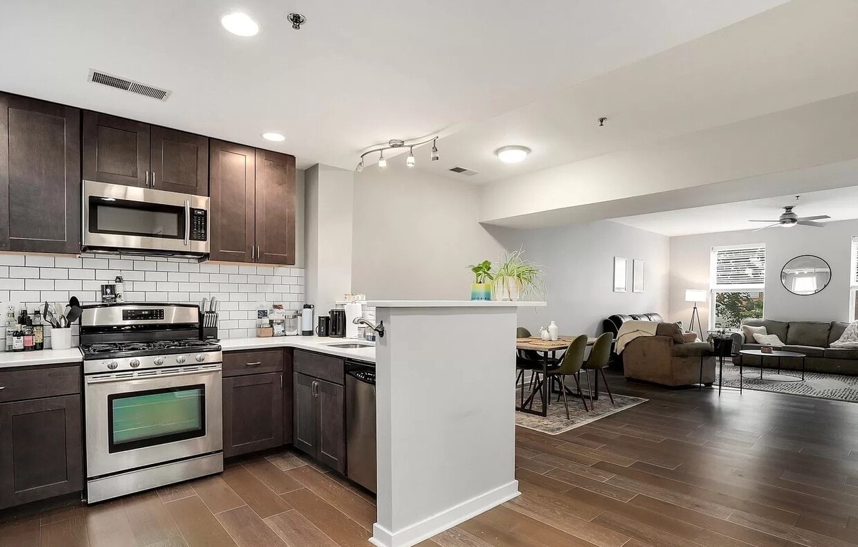 Foto principal - 1726 Aliceanna St