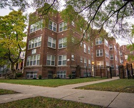 Building Photo - 6439 S Kenwood Ave