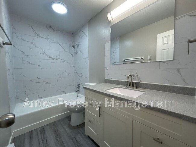 Foto del edificio - 222 Park Ave