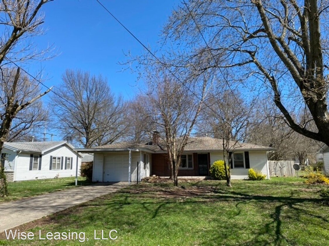 Primary Photo - 3 br, 1.5 bath House - 2216 S Kings