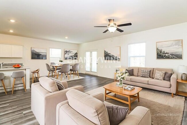 Building Photo - 534 Otway Lp