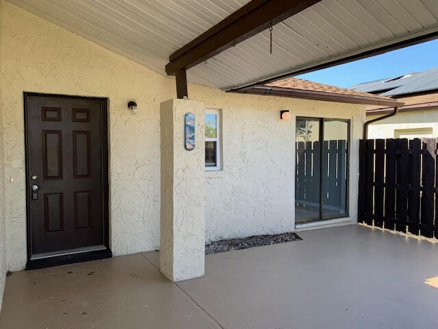 Building Photo - 2037 Kings Crossing SW