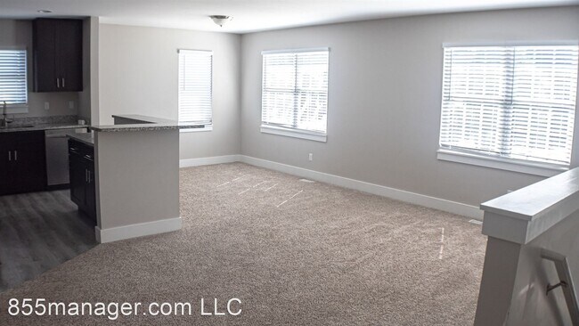 Building Photo - 3 br, 3 bath House - 115 Whispering Pines Dr