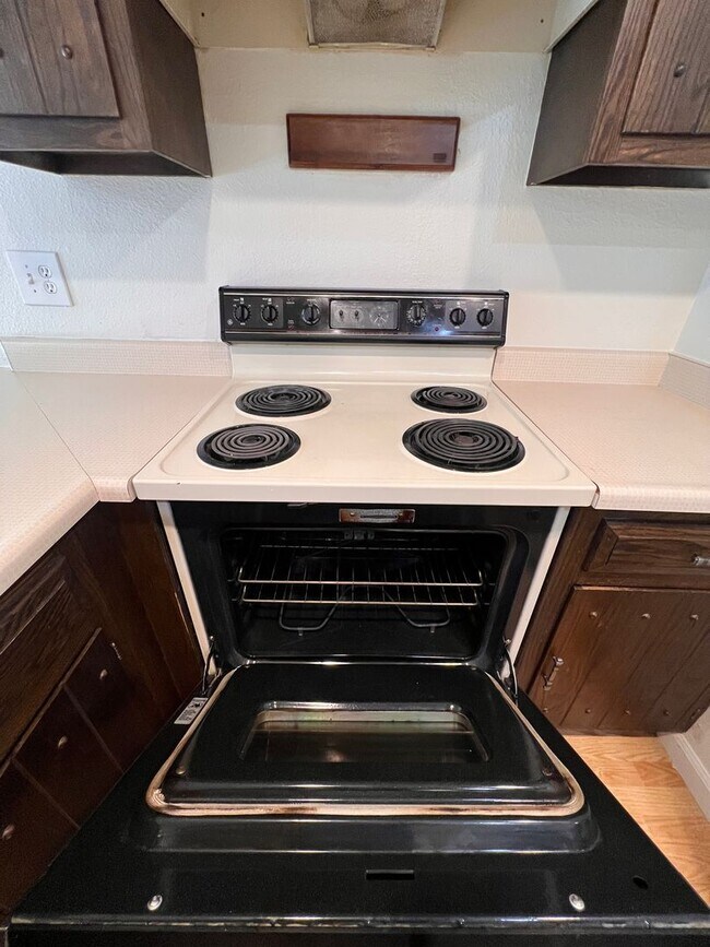 Foto del edificio - 3 bedroom 2 bath South Reno Home