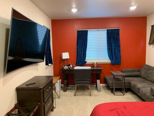 Foto del edificio - 210 Marshall Mews St