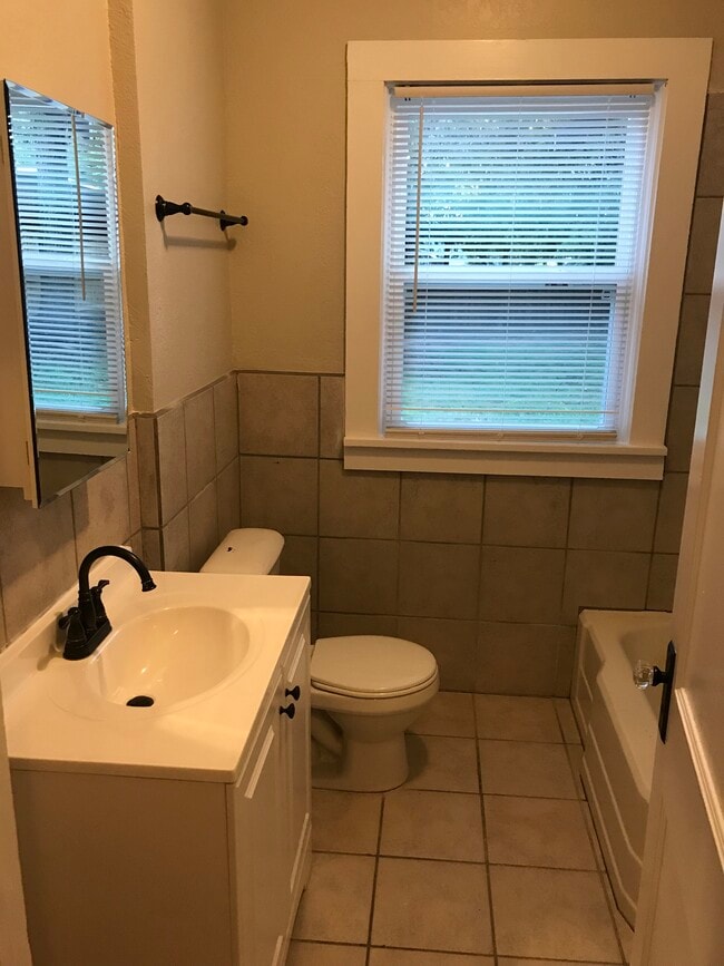Bathroom - 512 NW 31st St
