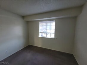 Building Photo - 108 Boysenberry Ln