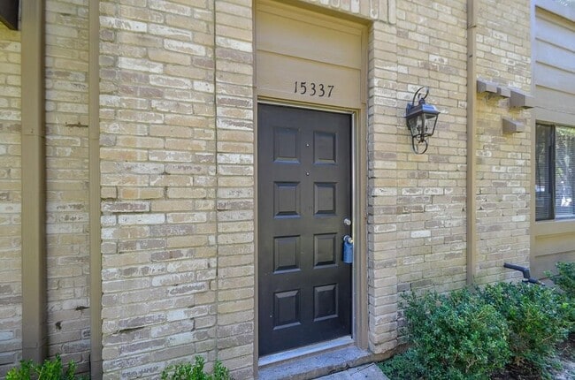 Building Photo - 15337 Falmouth Ave