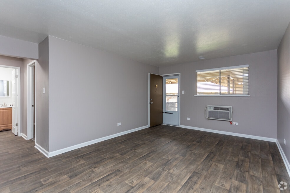 Brentwood Manor Apartments