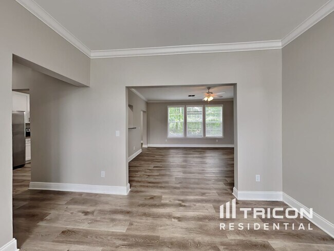 Building Photo - 2708 N Screech Owl Ave