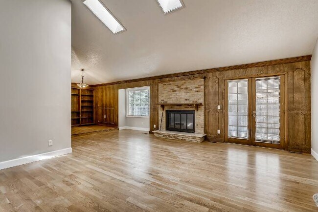 Building Photo - Executive Home for Sale