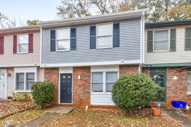 Primary Photo - 1703 Napa Valley Ct SE
