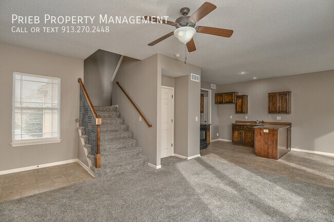 Building Photo - Persimmon Pointe - Available March 21st