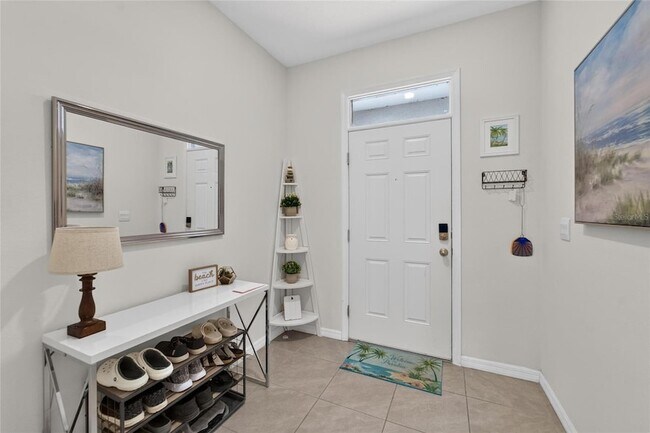 Building Photo - 33046 Major Oak Dr