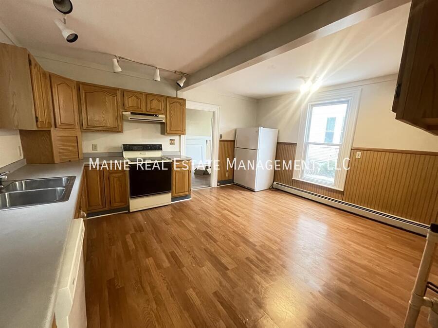 Primary Photo - 59 Elm St