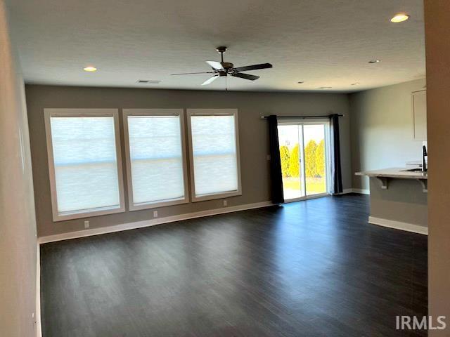 Building Photo - 4889 White Chapel Dr