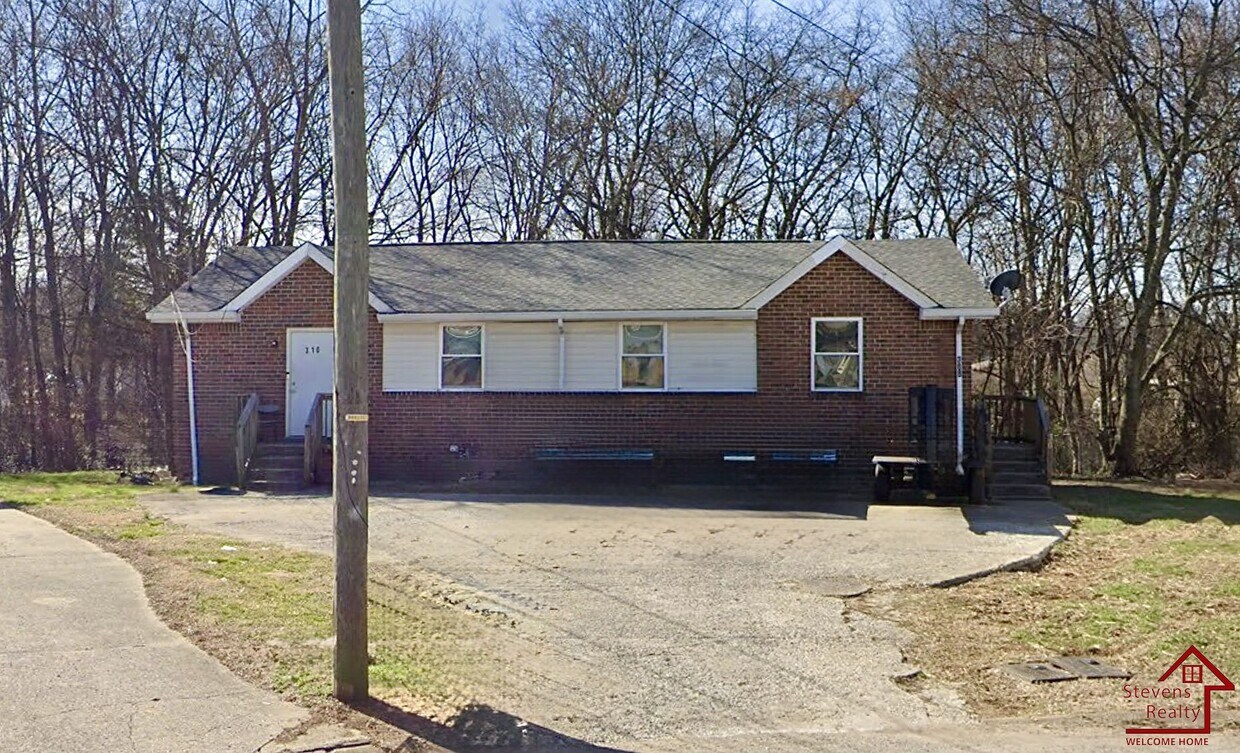 Primary Photo - 308 Hawk View Ct