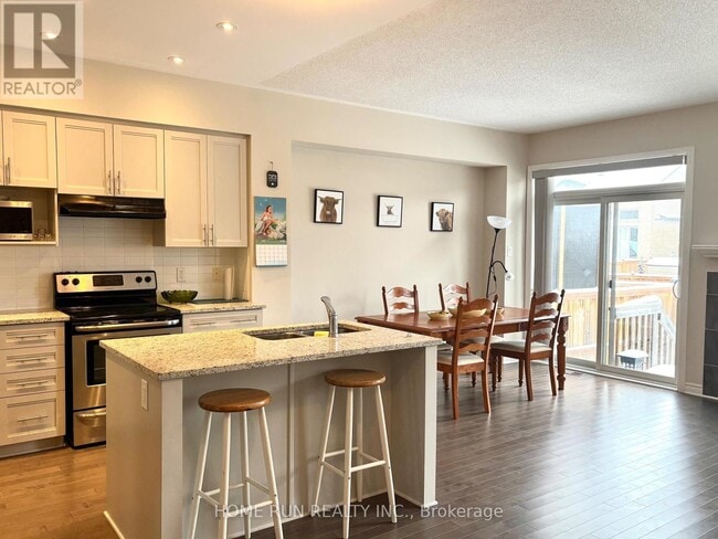 Building Photo - 520 Earnscliffe Grove