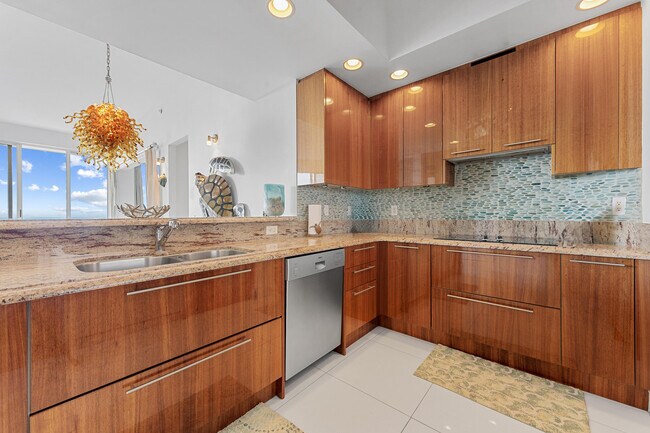 Foto del edificio - 2700 N Ocean Dr