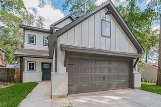 Building Photo - 11622 Twain Dr