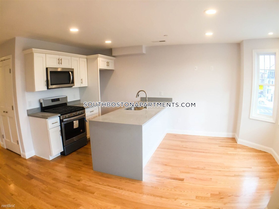 Primary Photo - 375 Dorchester St