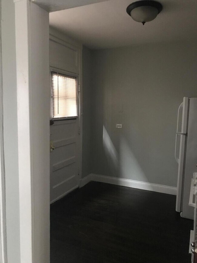 Foto del edificio - 6522 N Glenwood Ave