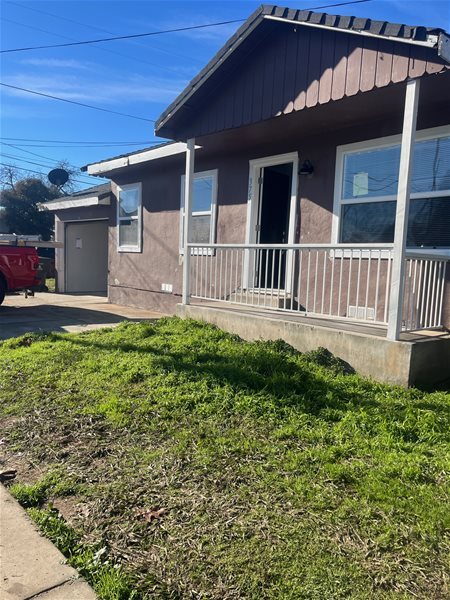 Primary Photo - 375 Monterey Ave