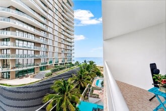 Building Photo - 710 N Ocean Blvd