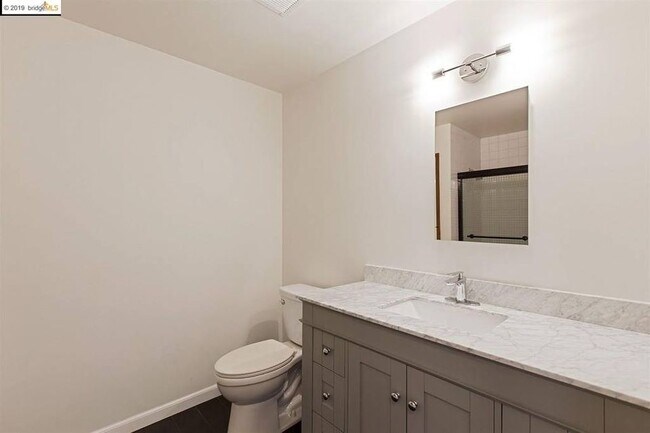Foto del edificio - 563 22nd St