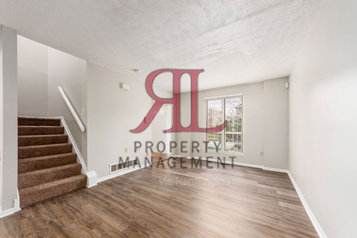 Foto principal - 341 W 5th Ave