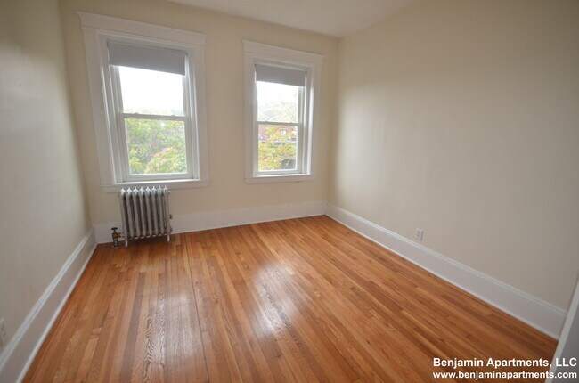 Foto del edificio - 1334 Commonwealth Ave