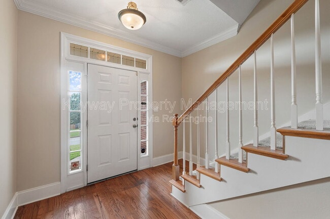 Foto del edificio - 4890 Somerset Dr
