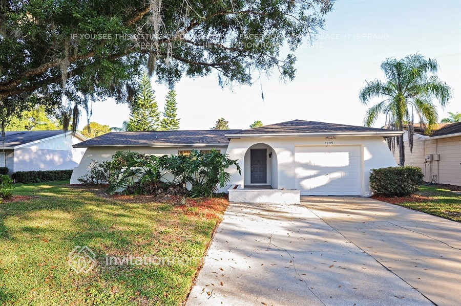 Foto principal - 5209 Windlaff Ave