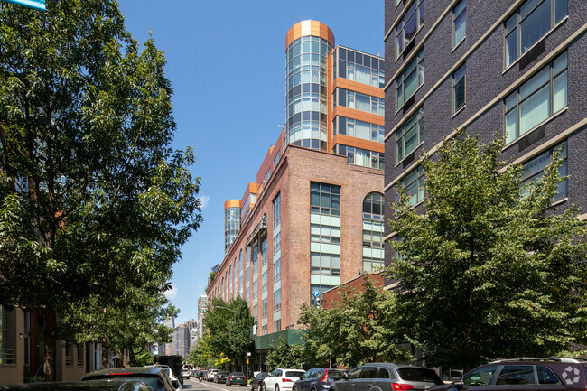 Foto del edificio - The Powerhouse Condominium