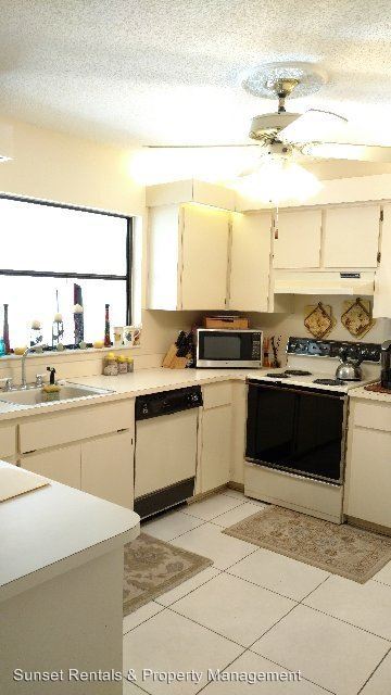 Foto del edificio - 11633 Rose Tree Dr