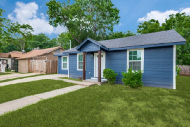 Photo - 5006 Bartlett Ave House