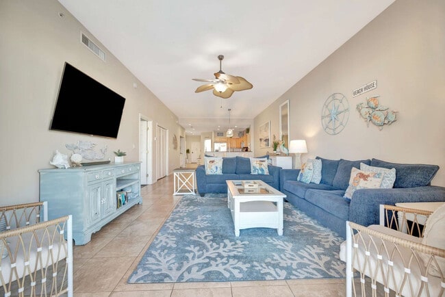 Building Photo - 530 S Gulfview Blvd