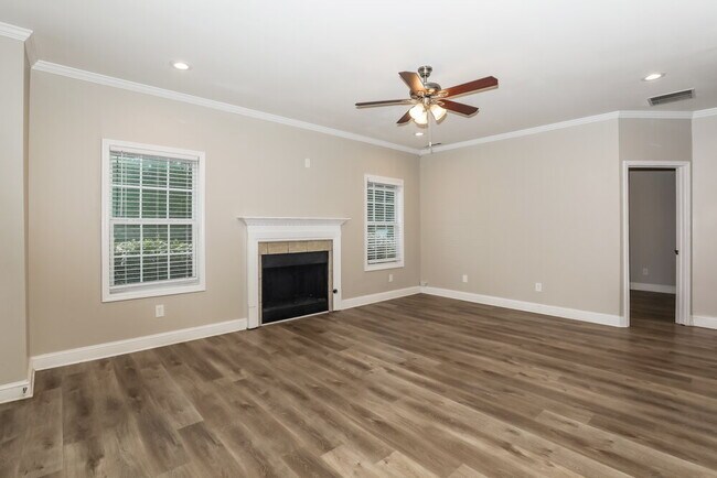Foto del edificio - 12390 Muir Field Ct