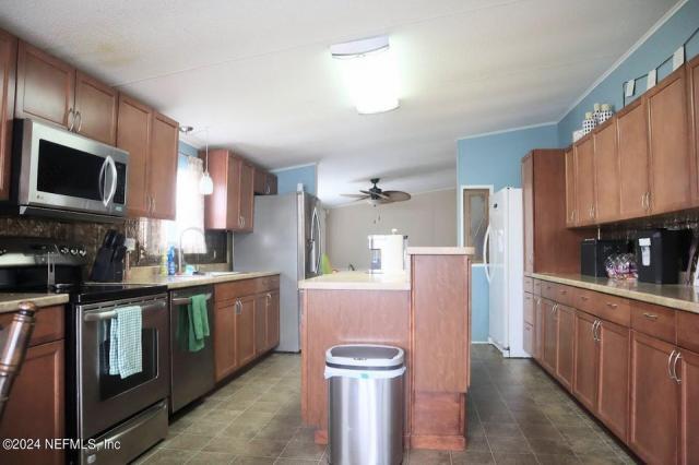 Foto del edificio - 3 bedroom in Jacksonville FL 32222
