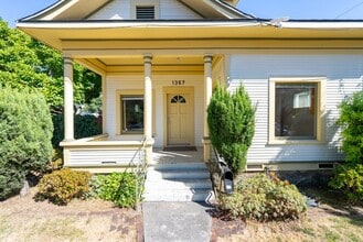 Building Photo - 1367 Higuera St