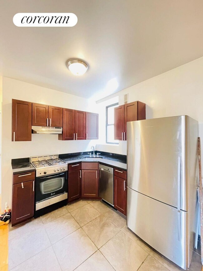 Building Photo - 180 Borinquen Pl