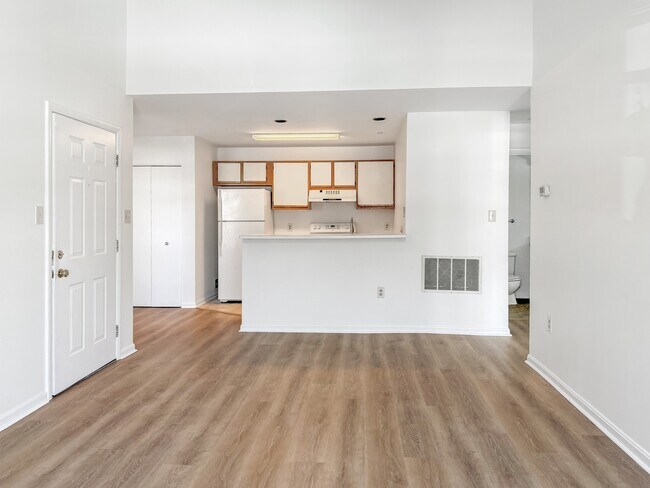 Foto del edificio - 132 Meadow Ridge Rd