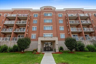 Building Photo - 2919 N Harlem Ave