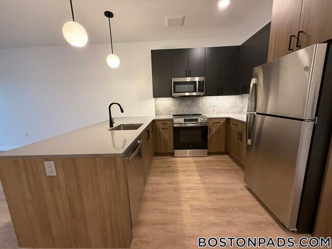 Building Photo - 199 Gardner St