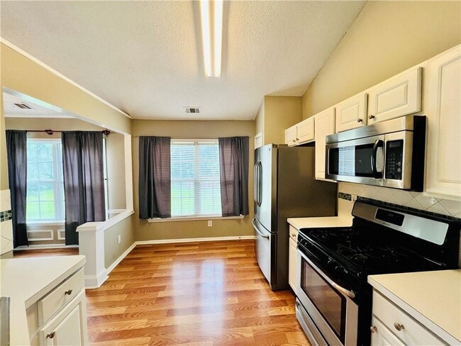 Building Photo - 391 Bass Way NW