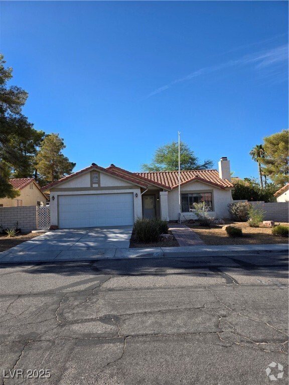 Building Photo - 422 Macbrey Dr