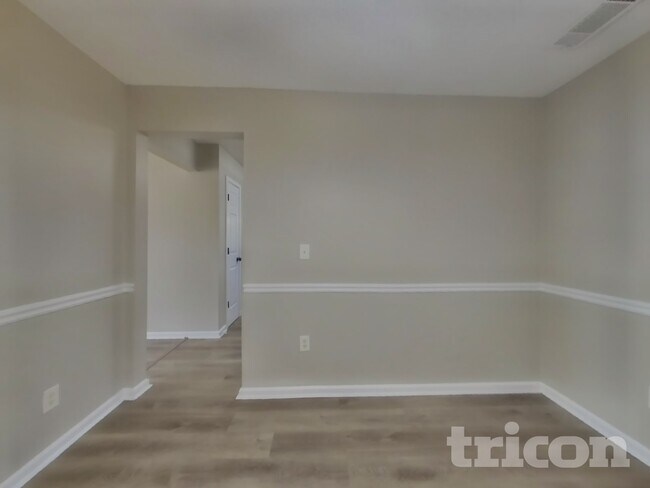 Foto del edificio - 4250 Donna Way