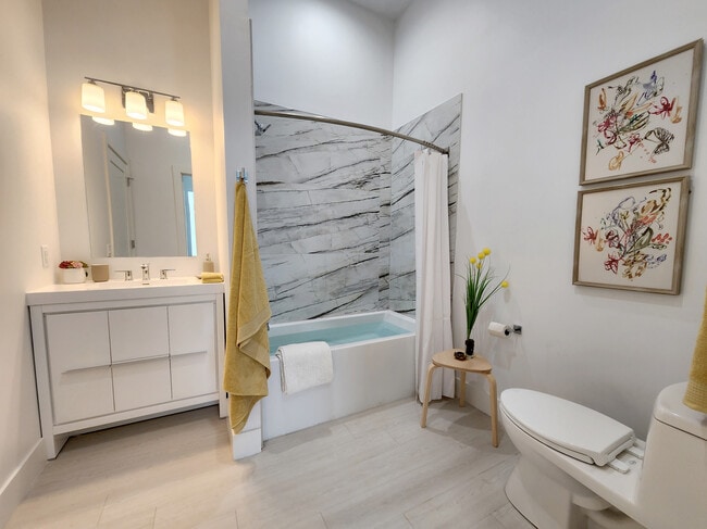 Building Photo - One Five on Washington