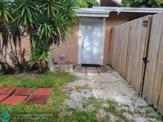 Foto del edificio - 3850 SW 10th St